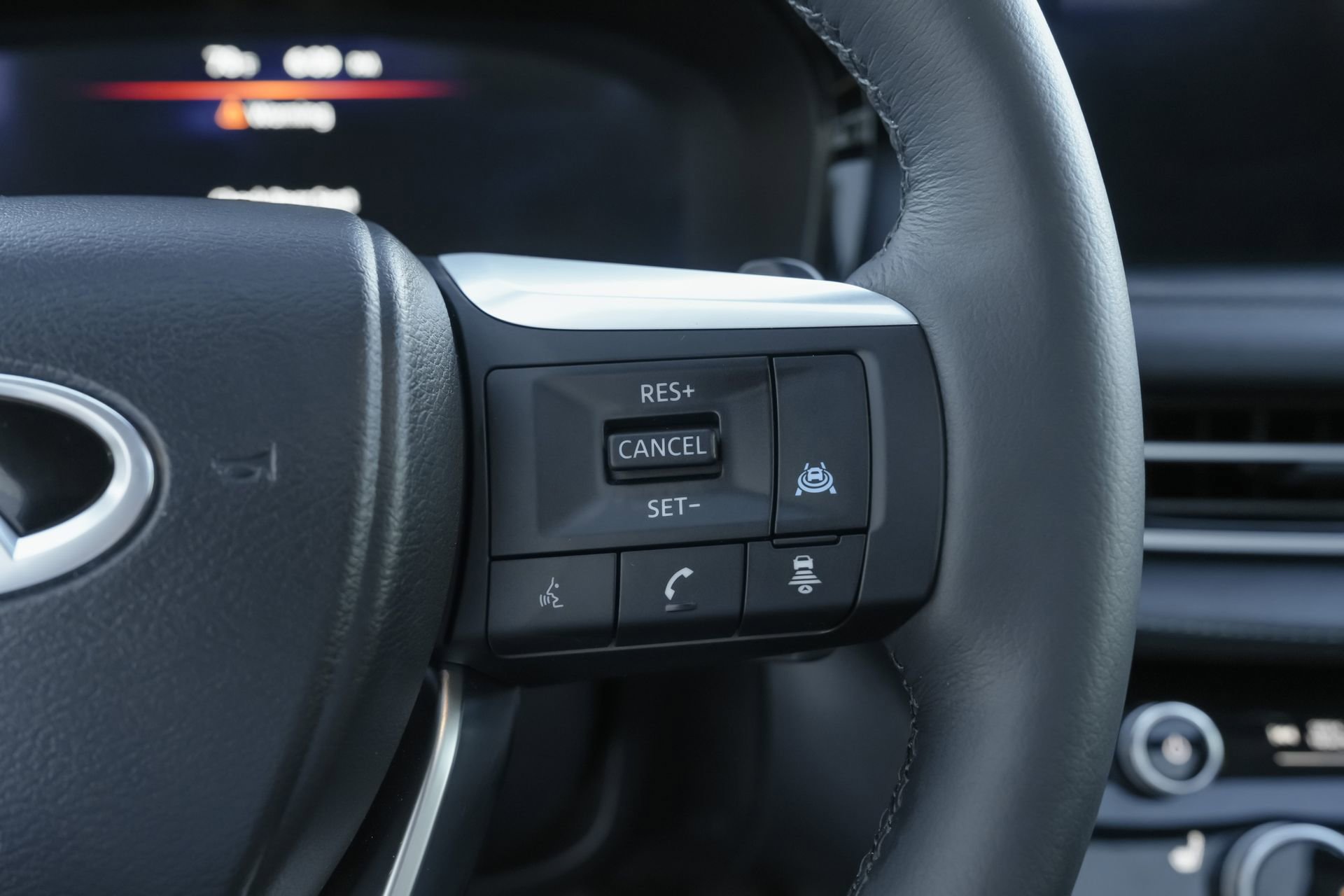 Used 2026 INFINITI QX60 Luxe w/ Cargo Package image 16