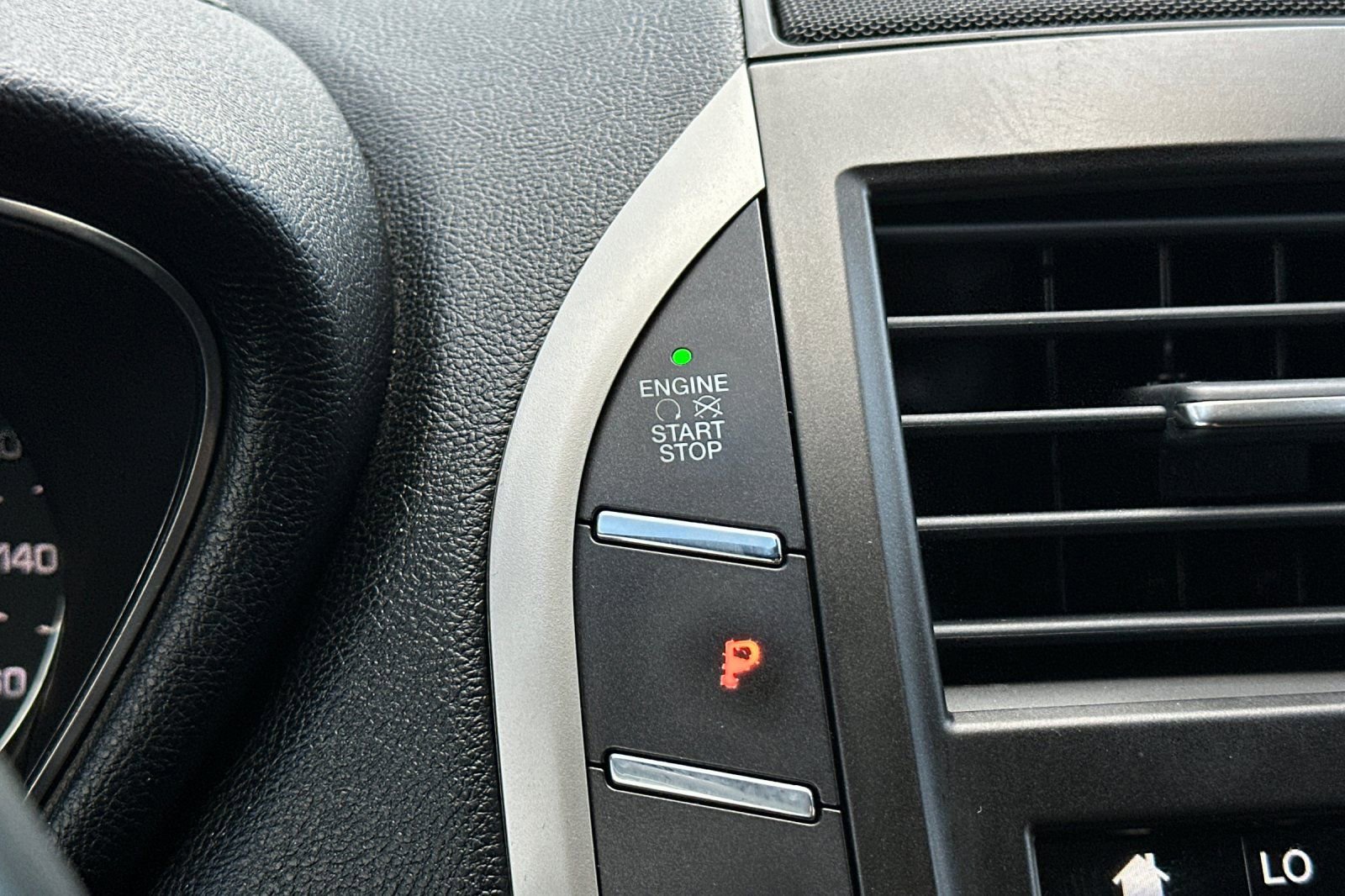 Used 2018 Lincoln MKC Select w/ Select Plus Package image 22