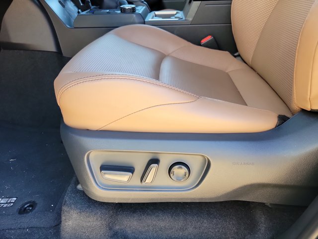 Used 2025 Toyota 4Runner Limited image 7