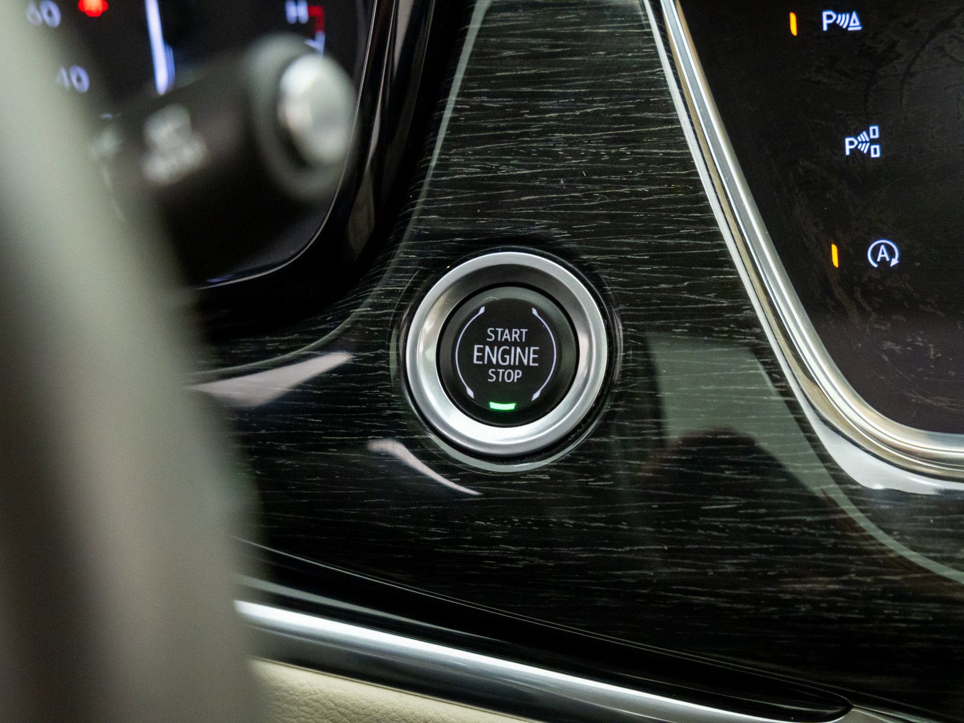 Used 2021 Cadillac XT6 Premium Luxury image 27