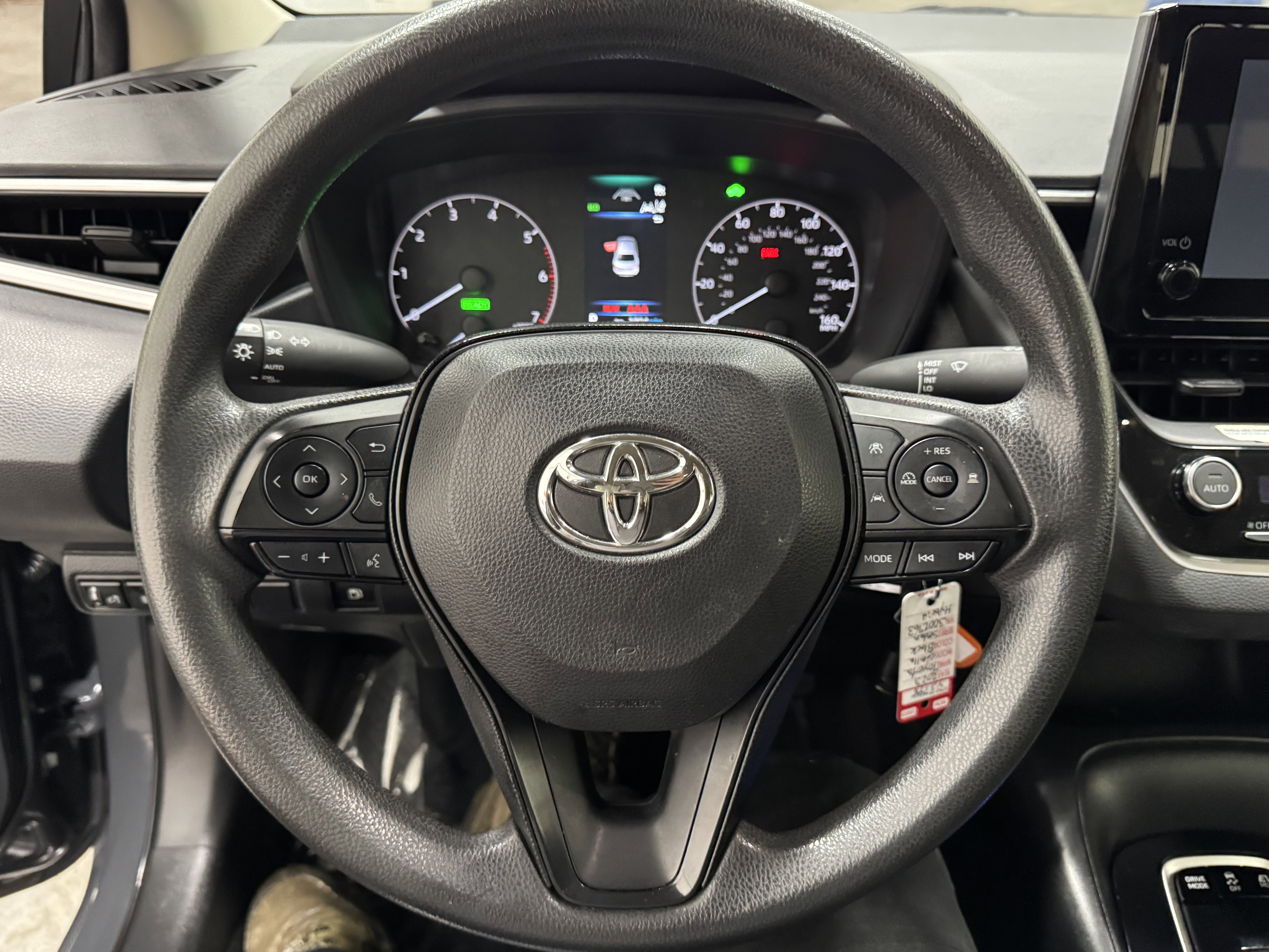 Used 2023 Toyota Corolla LE image 18
