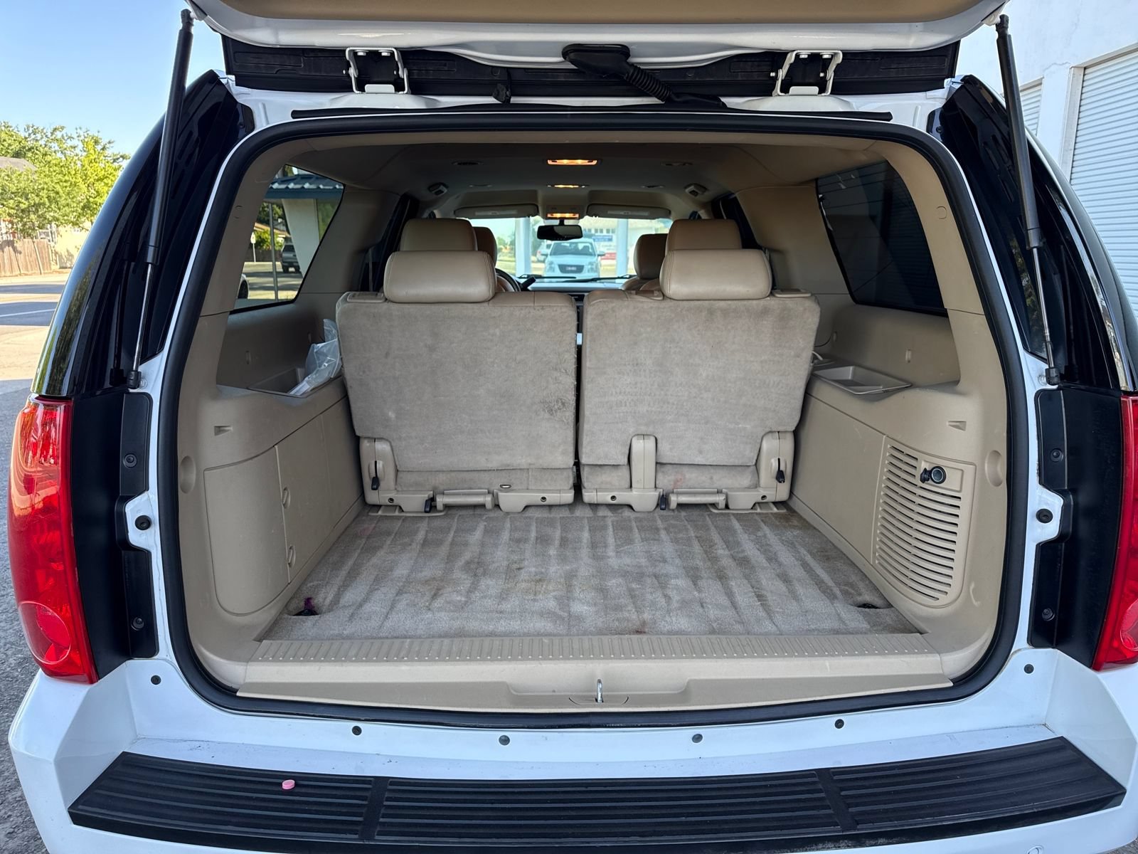 Used 2014 GMC Yukon XL SLT RWD image 23