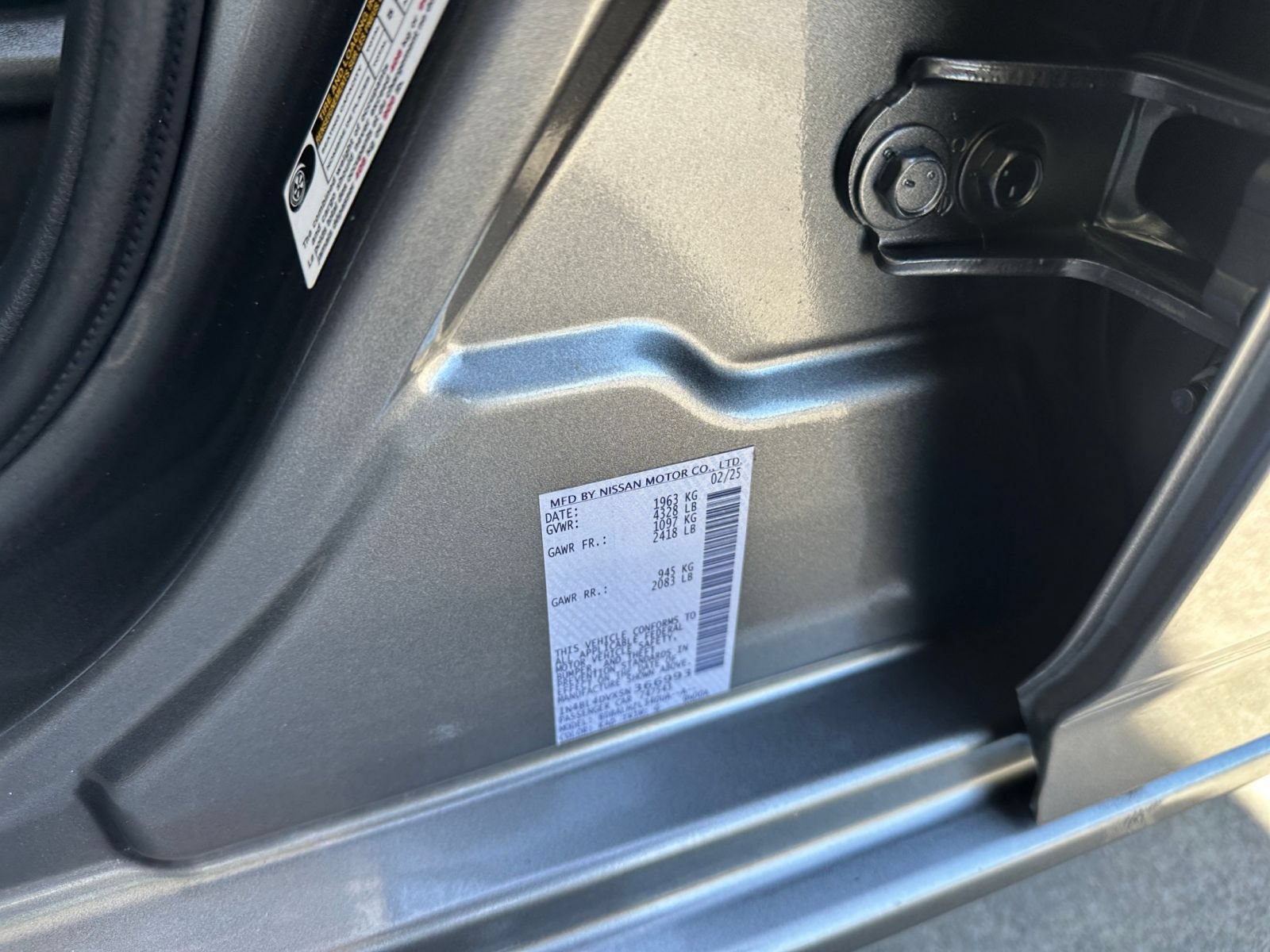 Used 2025 Nissan Altima 2.5 SV FWD image 30