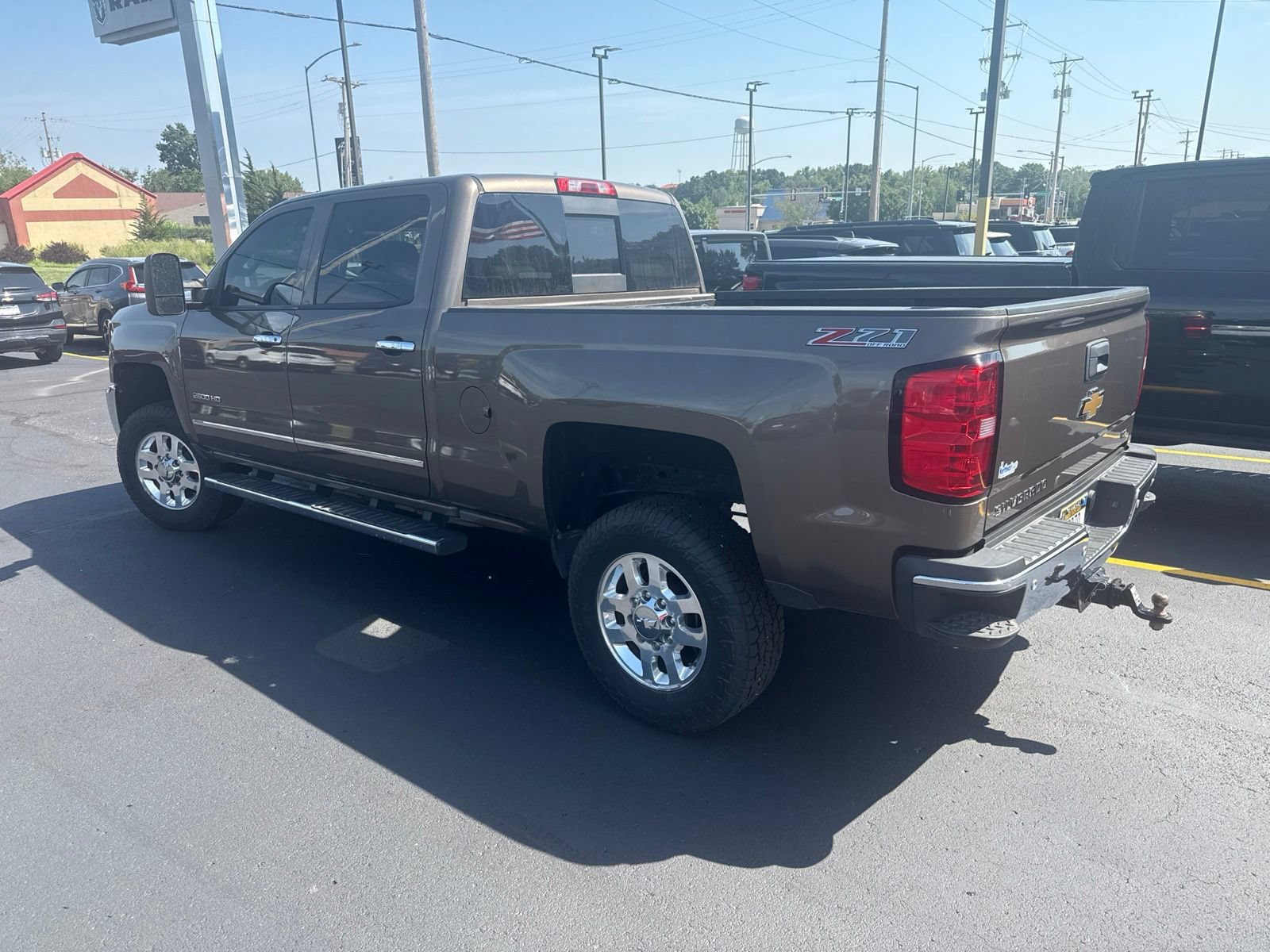 Used 2015 Chevrolet Silverado 2500 LTZ w/ LTZ Plus Package AWD/4WD image 3