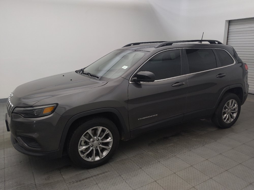 Used 2022 Jeep Cherokee Latitude Lux FWD image 2