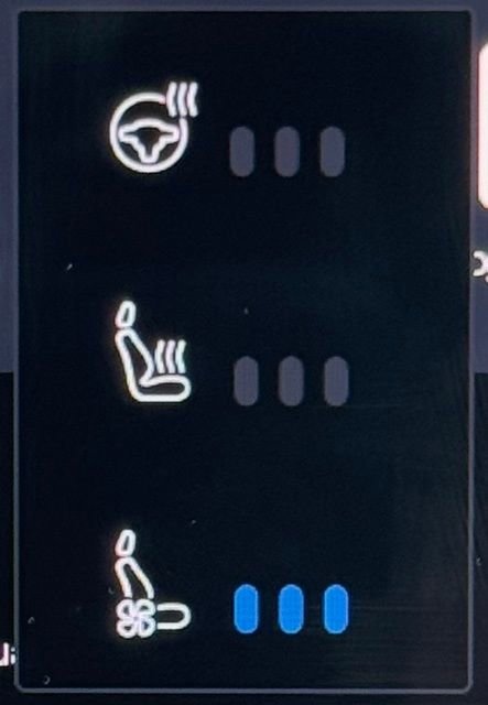 Used 2023 Volvo XC90 T8 Ultimate w/ Protection Package Premier image 39