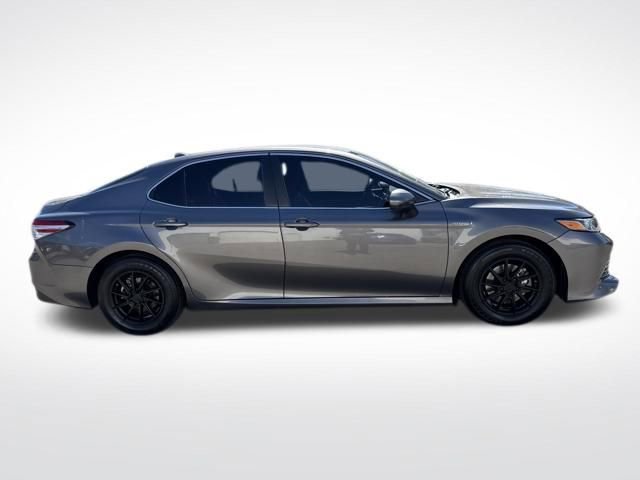 Used 2019 Toyota Camry LE image 7