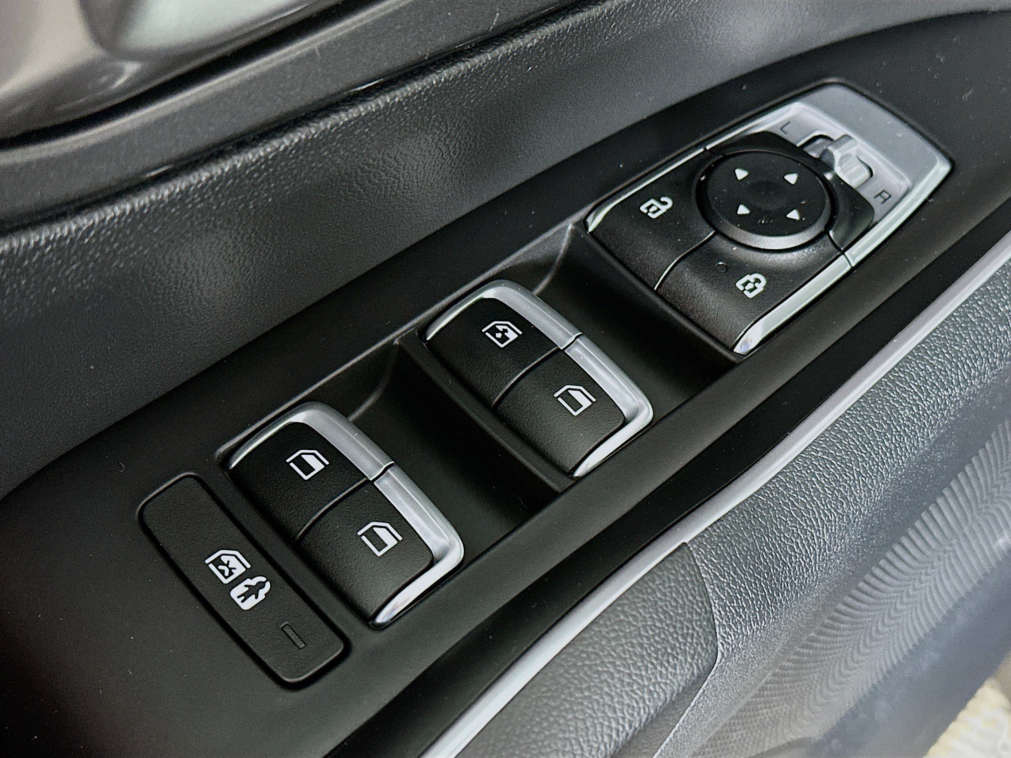 Certified 2023 Kia Sorento LX AWD/4WD image 17