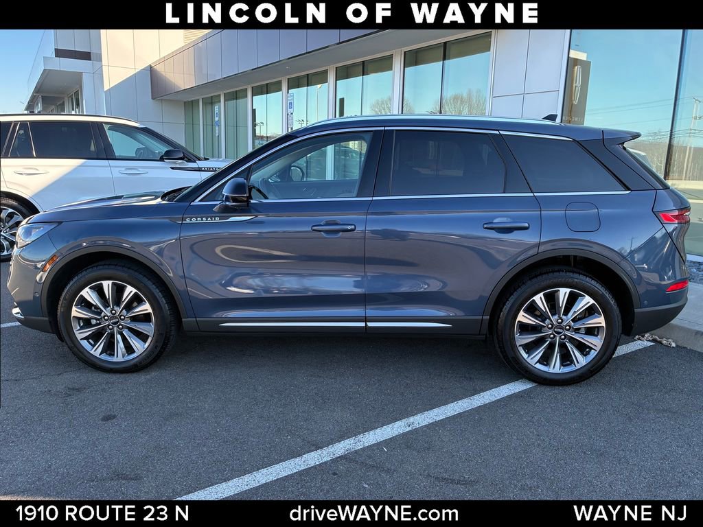 Certified 2022 Lincoln Corsair Reserve w/ Equipment Group 201A AWD/4WD image 2