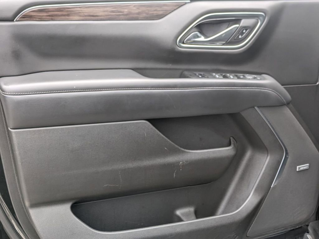 Used 2021 Chevrolet Suburban Z71 image 9