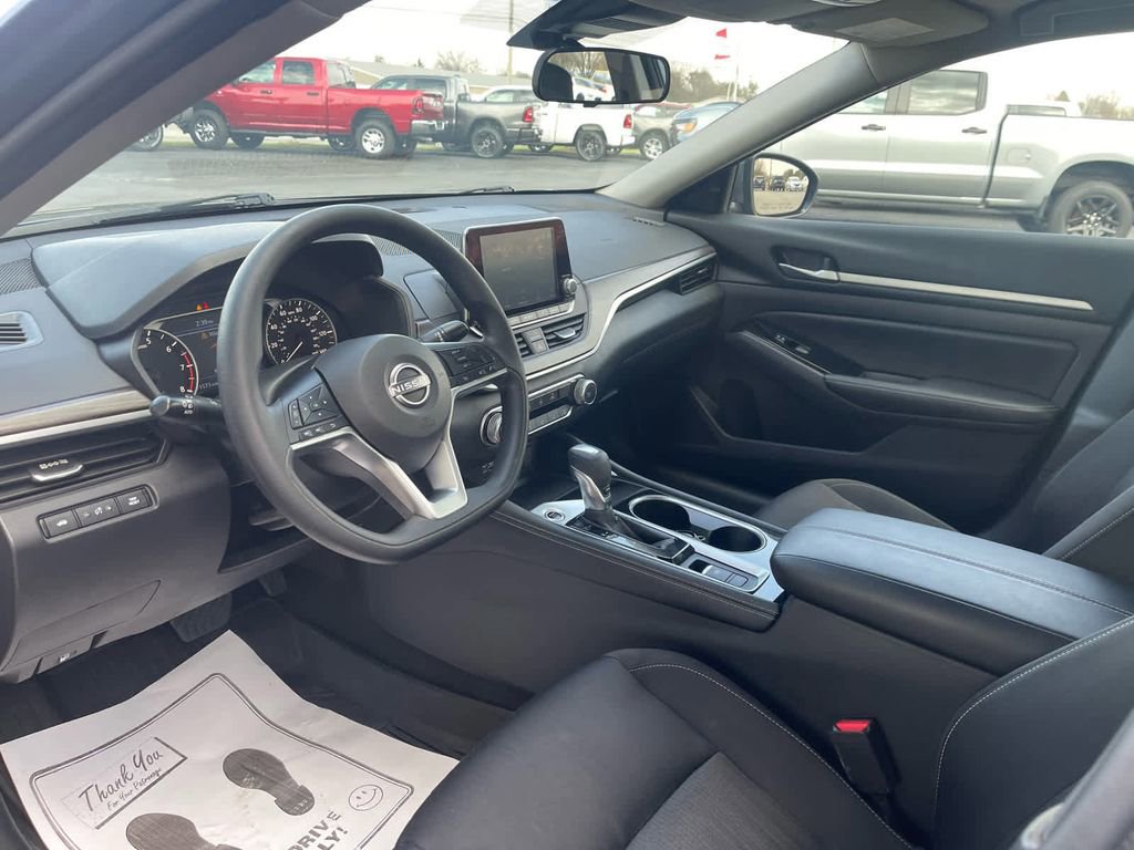 Used 2023 Nissan Altima 2.5 SV AWD/4WD image 19