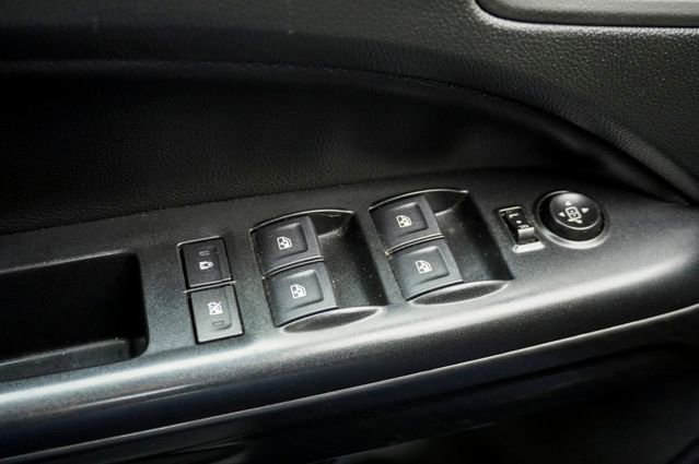 Used 2022 GMC Canyon AT4 image 26