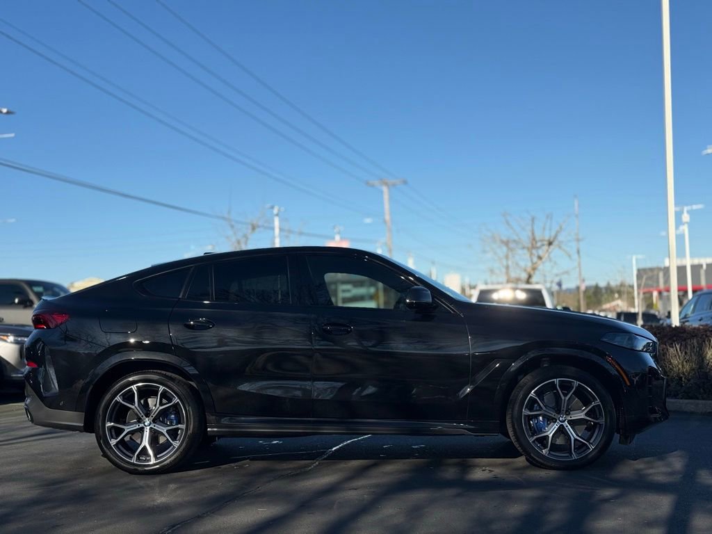 Used 2024 BMW X6 xDrive40i w/ Executive Package image 6