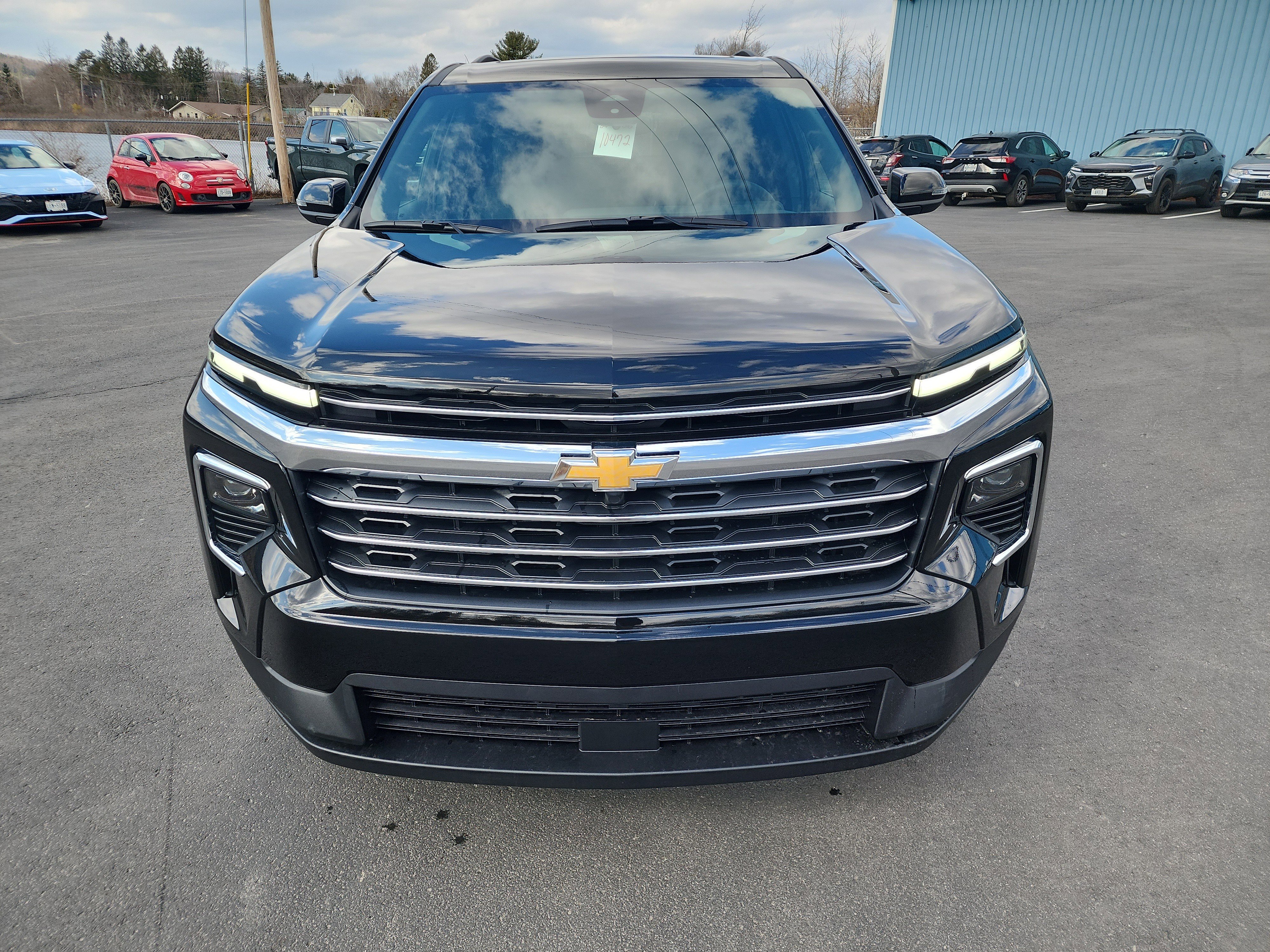 New 2026 Chevrolet Traverse LT w/ Sun and Wheel Package AWD/4WD image 3