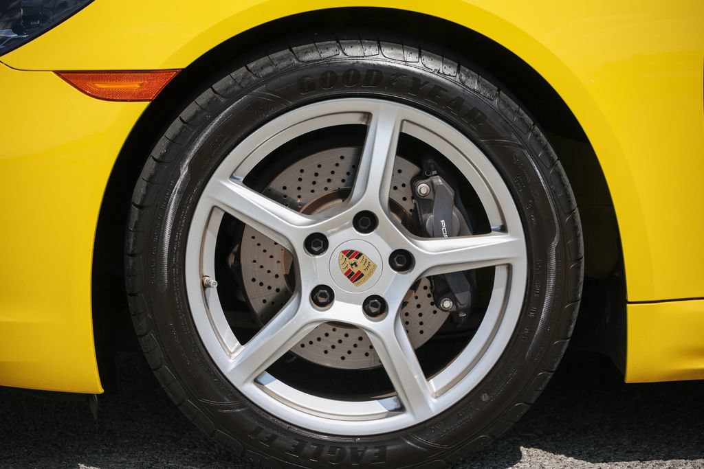 Certified 2024 Porsche 718 Boxster RWD image 41