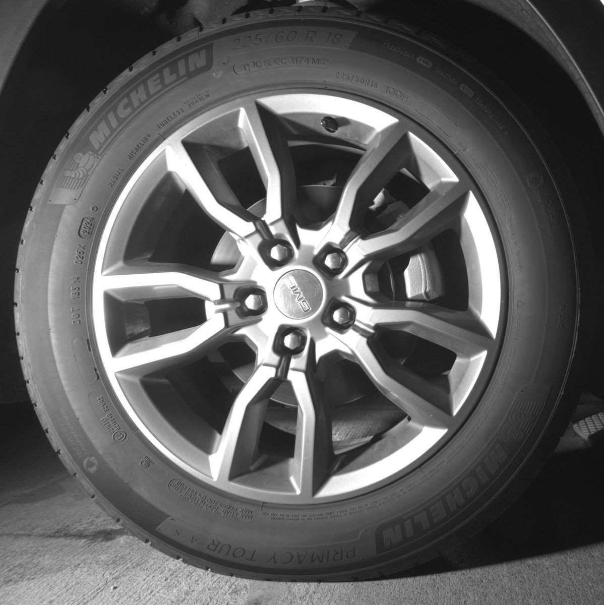 Used 2024 GMC Terrain SLT image 13