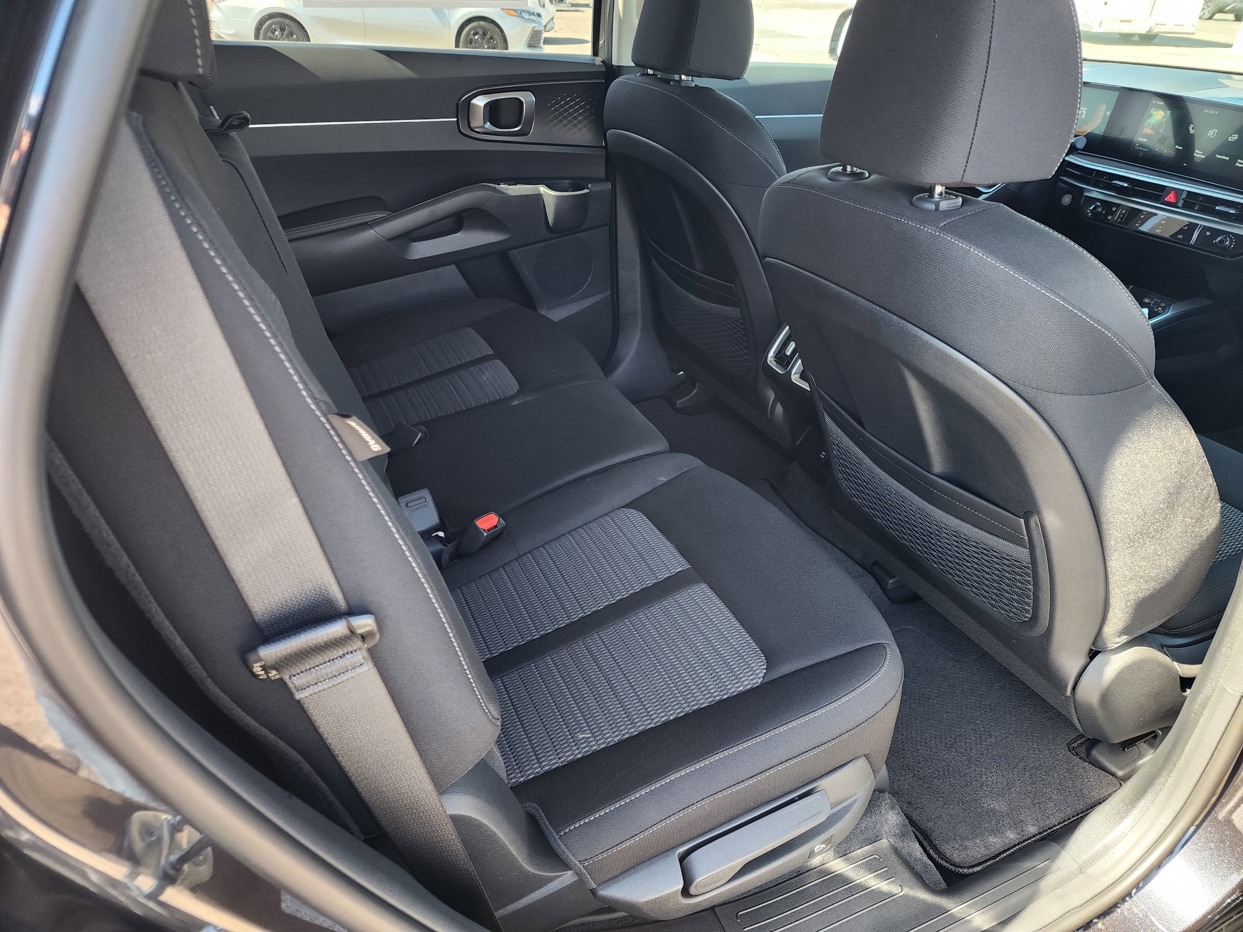New 2026 Kia Sorento LX image 10