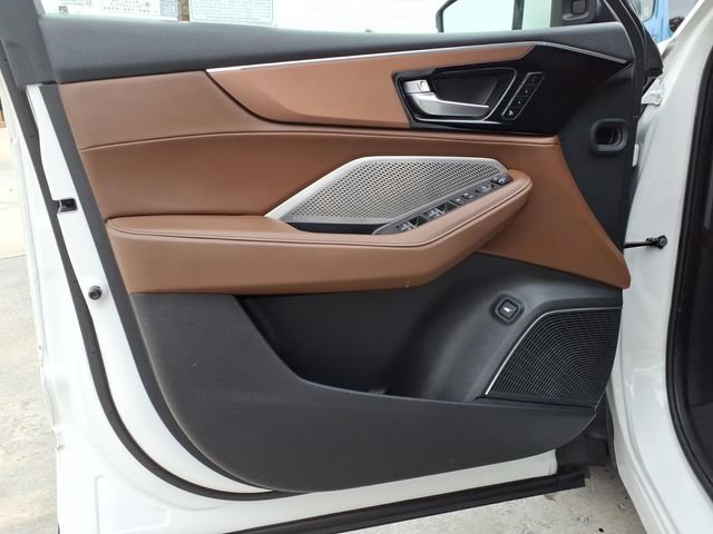 Used 2024 Acura MDX w/ Technology Package FWD image 13