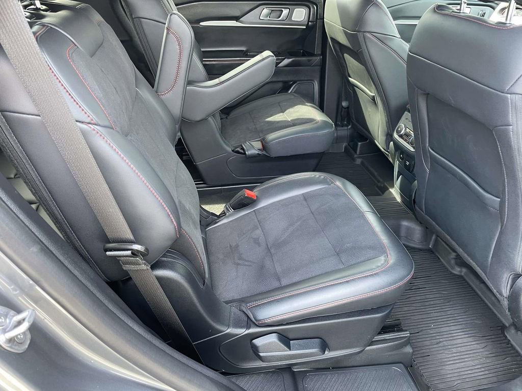 Used 2025 Ford Explorer ST w/ Sun And Sound Package image 47