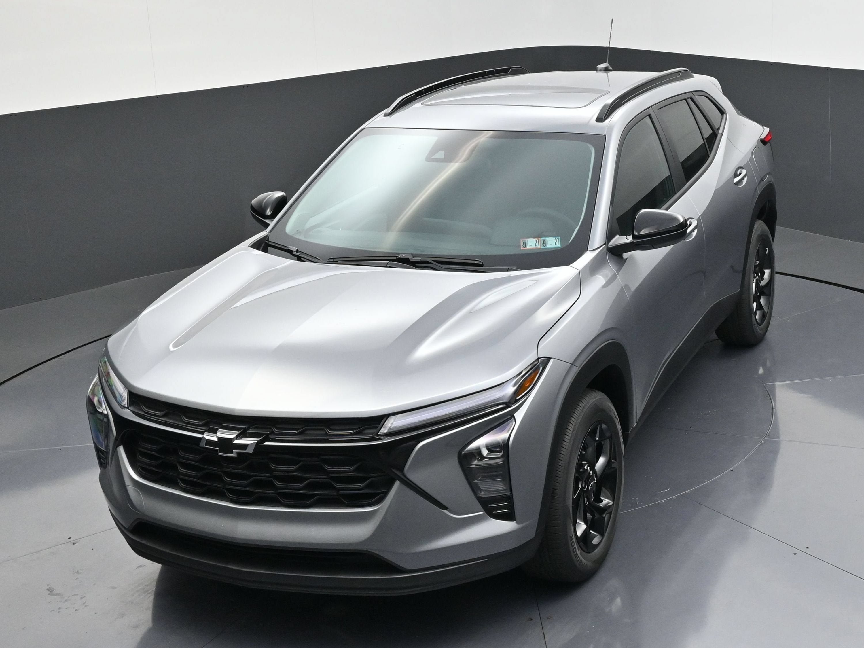 New 2026 Chevrolet Trax LT w/ Sunroof Package FWD image 47