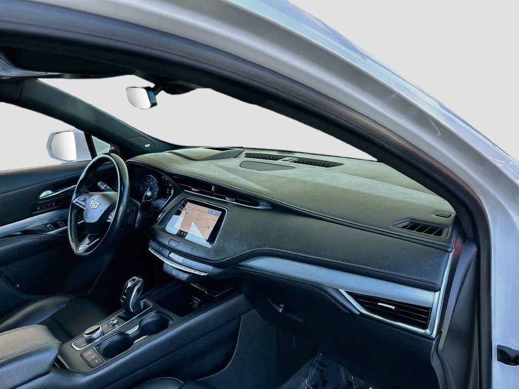 Used 2019 Cadillac XT4 Premium Luxury w/ Technology Package AWD/4WD image 29