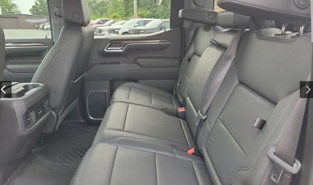 Used 2022 Chevrolet Silverado 1500 LT Trail Boss w/ LT Trail Boss Premium Package image 4