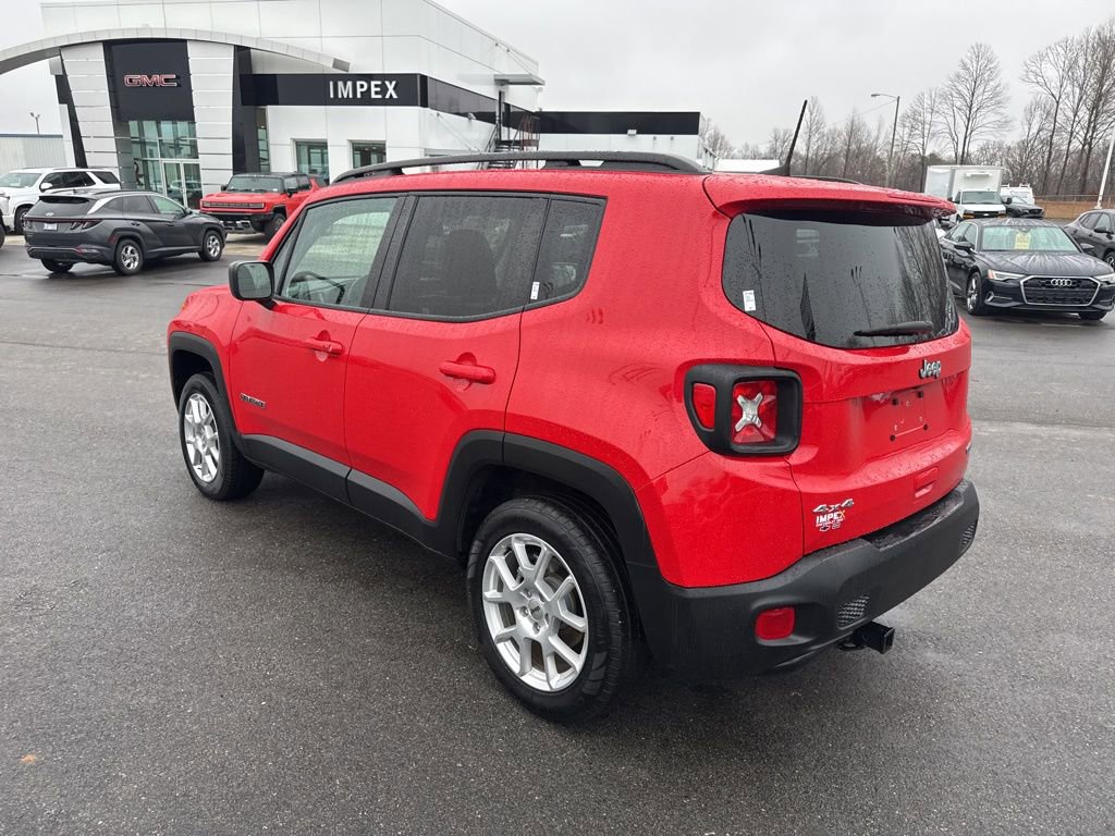Used 2022 Jeep Renegade Latitude w/ Convenience Group image 3