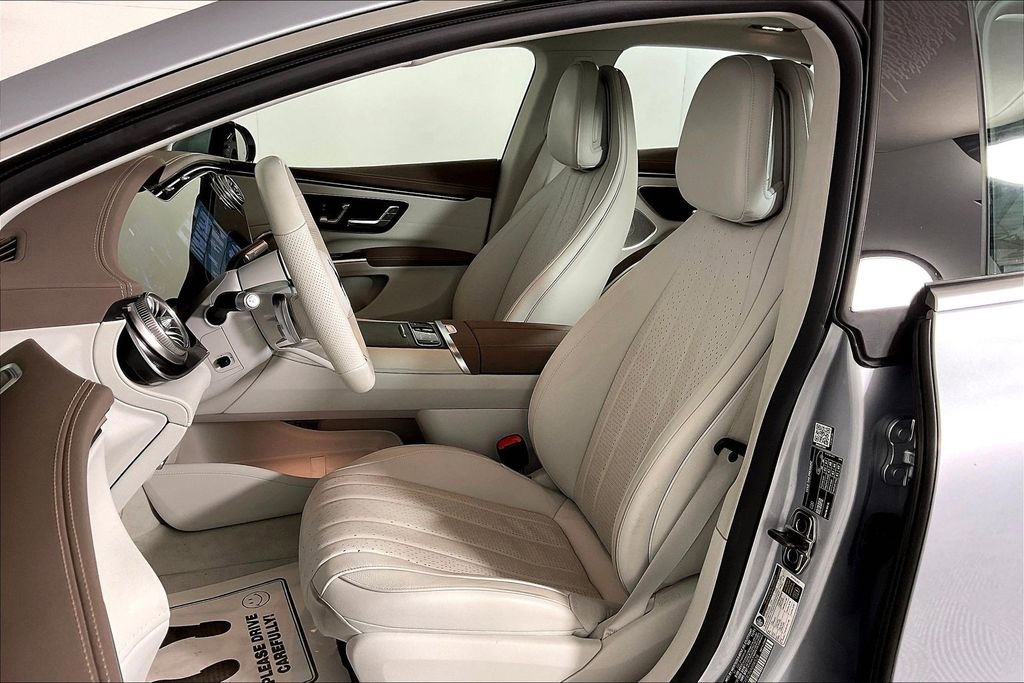 Used 2022 Mercedes-Benz EQS 580 4MATIC Sedan image 23