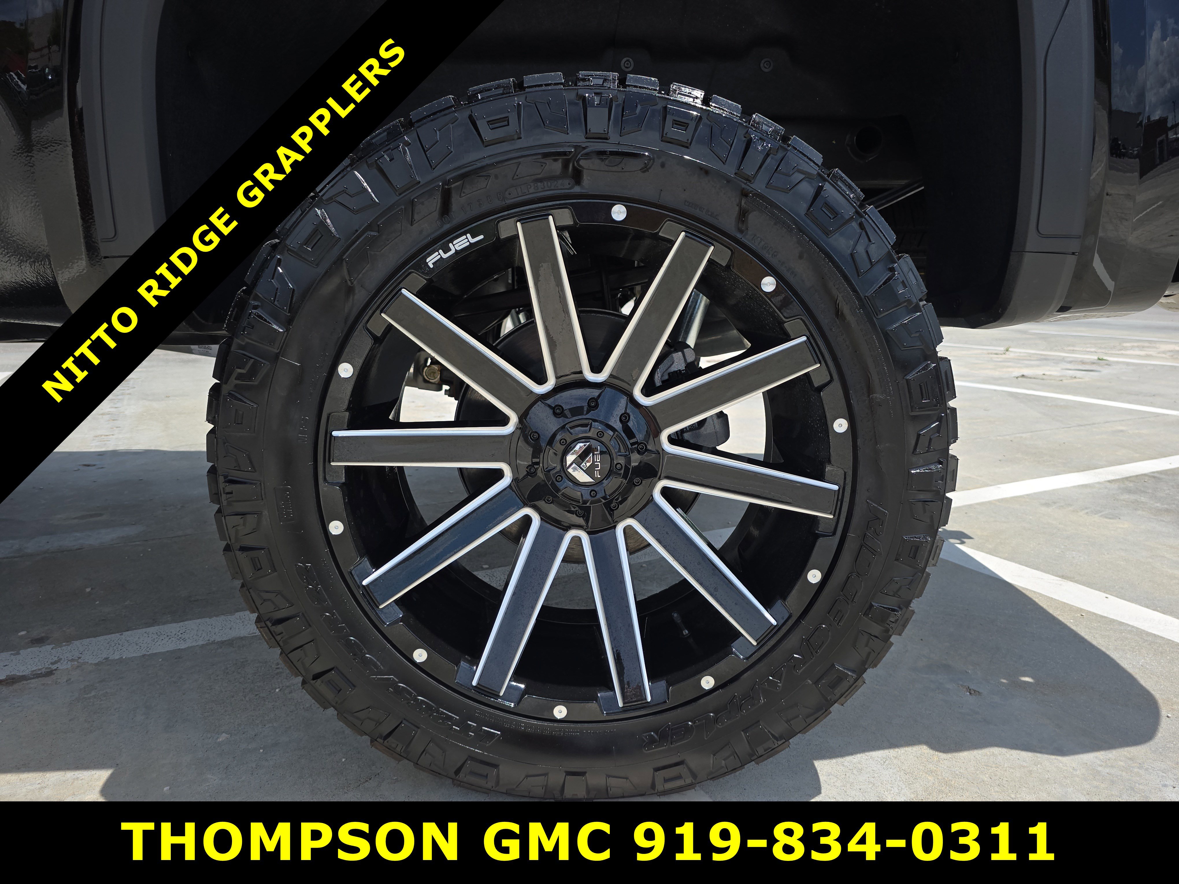 New 2024 GMC Sierra 1500 SLT w/ SLT Premium Package image 6