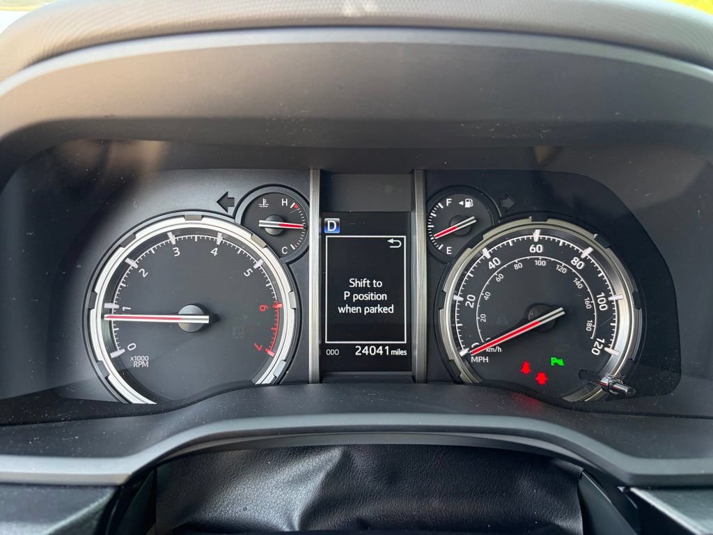 Used 2023 Toyota 4Runner Limited AWD/4WD image 32