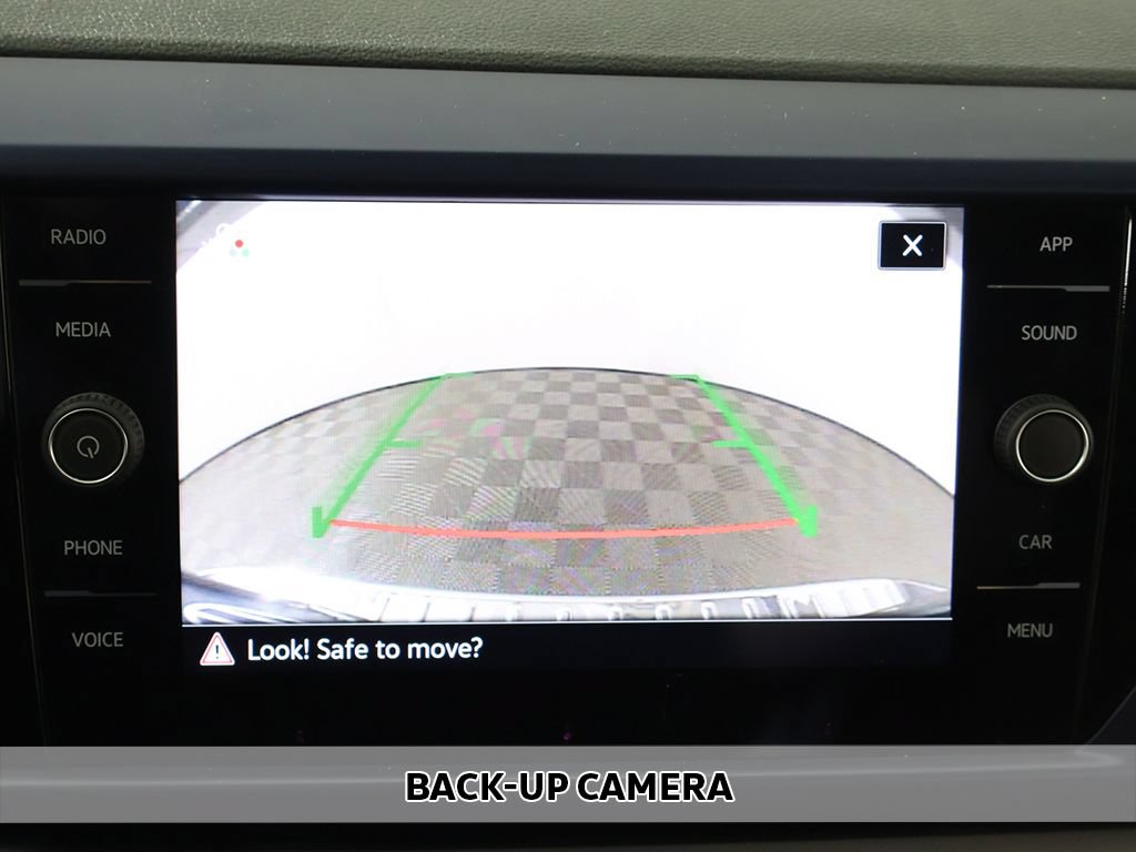 Used 2023 Volkswagen Taos SE FWD image 4