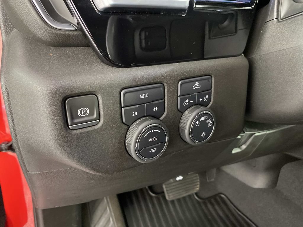 Used 2022 Chevrolet Silverado 1500 LT AWD/4WD image 14