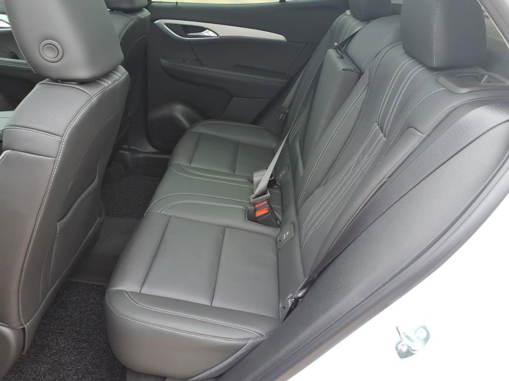 New 2026 Buick Envision Avenir image 12