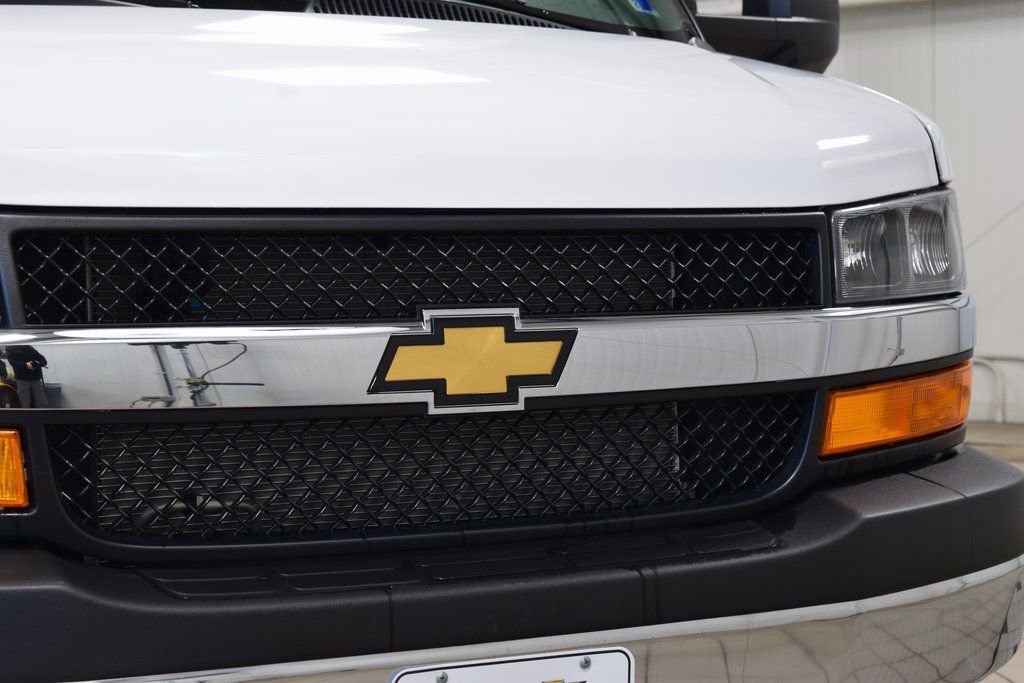 New 2026 Chevrolet Express 3500 w/ Power Convenience Package RWD image 5