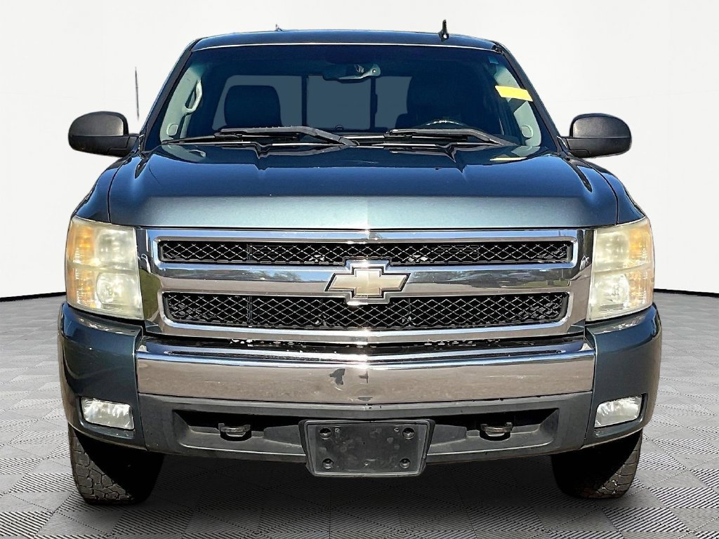 Used 2008 Chevrolet Silverado 1500 LT w/ All Star Edition AWD/4WD image 2