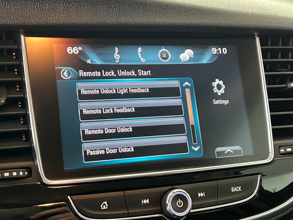 Used 2017 Buick Encore Sport Touring AWD/4WD image 38