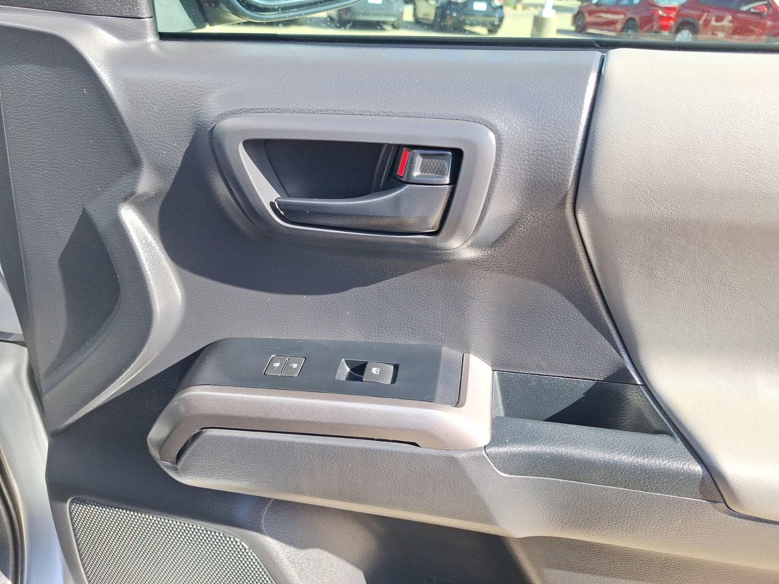 Used 2022 Toyota Tacoma SR5 image 37