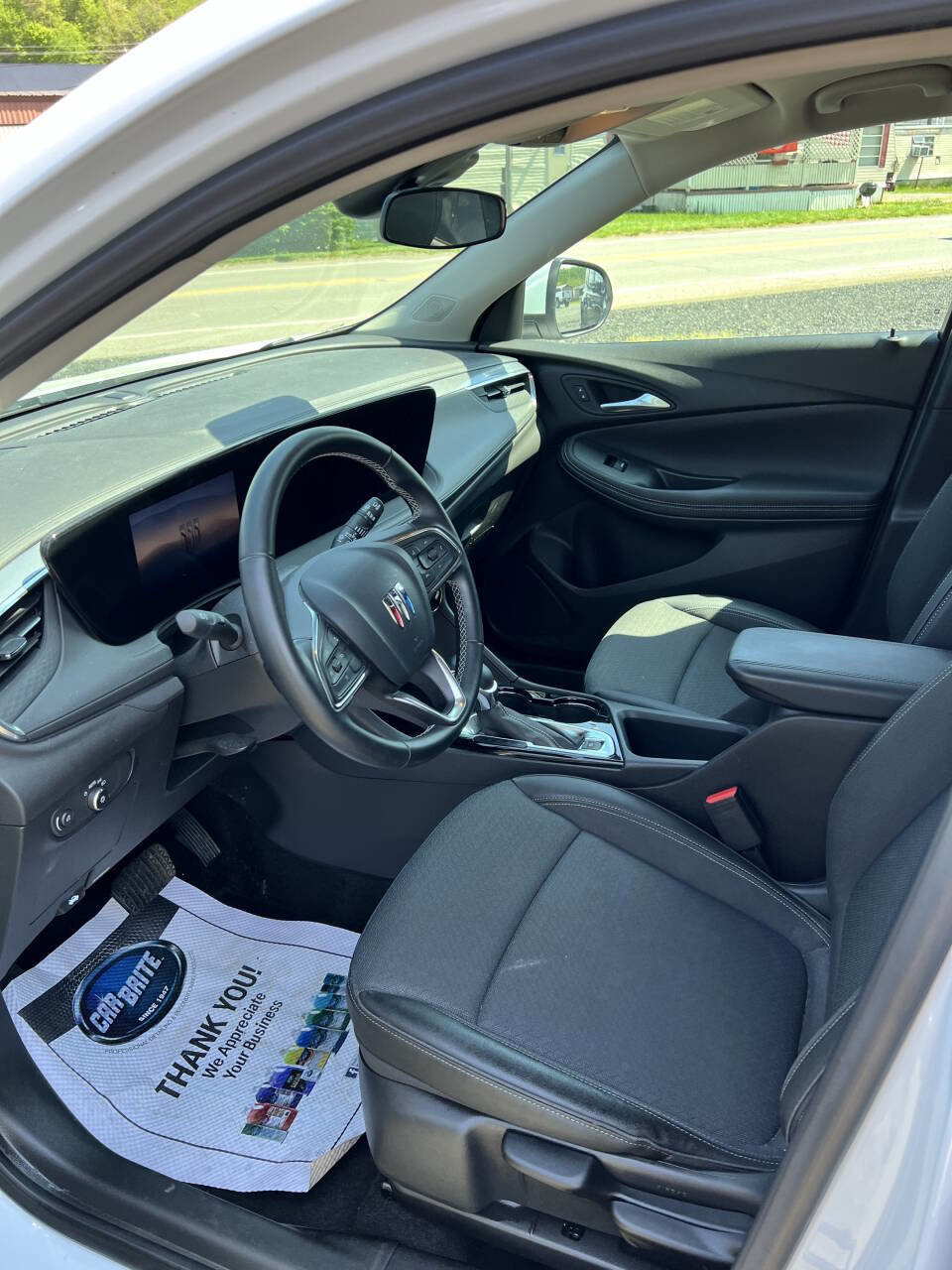 Used 2024 Buick Encore GX Preferred FWD image 8