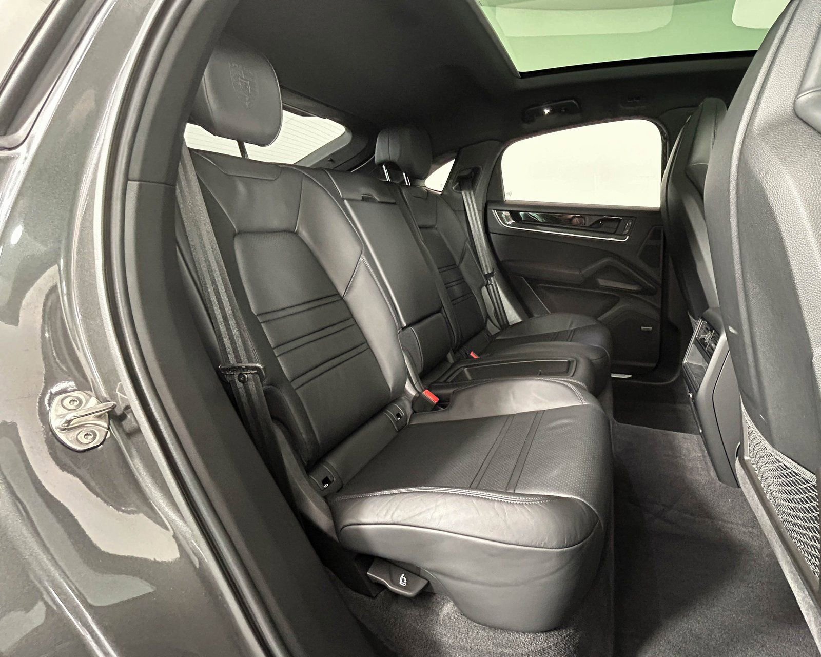 Certified 2024 Porsche Cayenne S AWD/4WD image 26