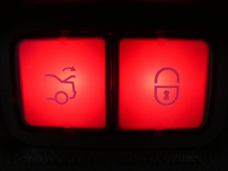 Used 2022 Mercedes-Benz C 300 Sedan image 35