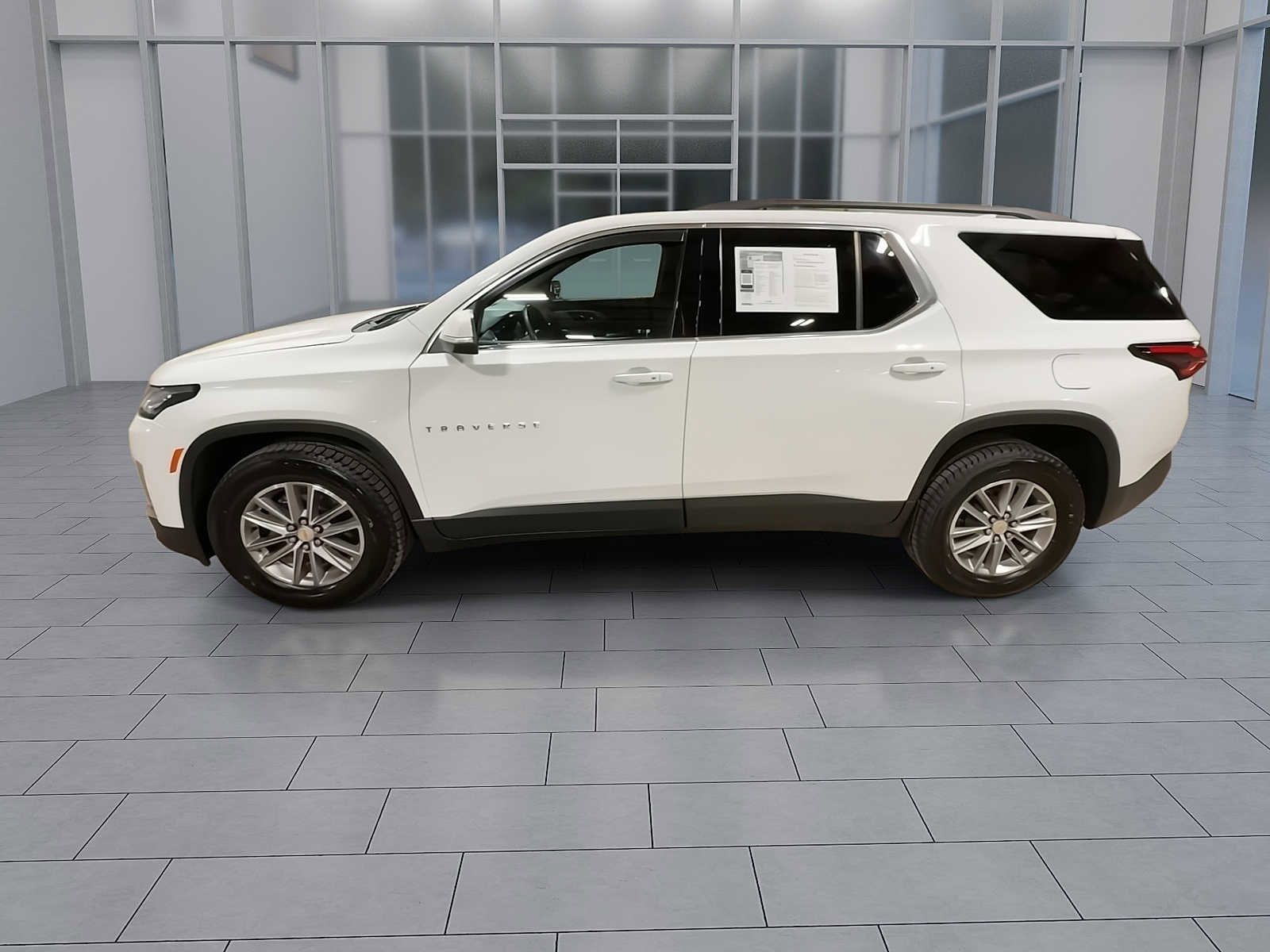 Used 2023 Chevrolet Traverse LT FWD image 5