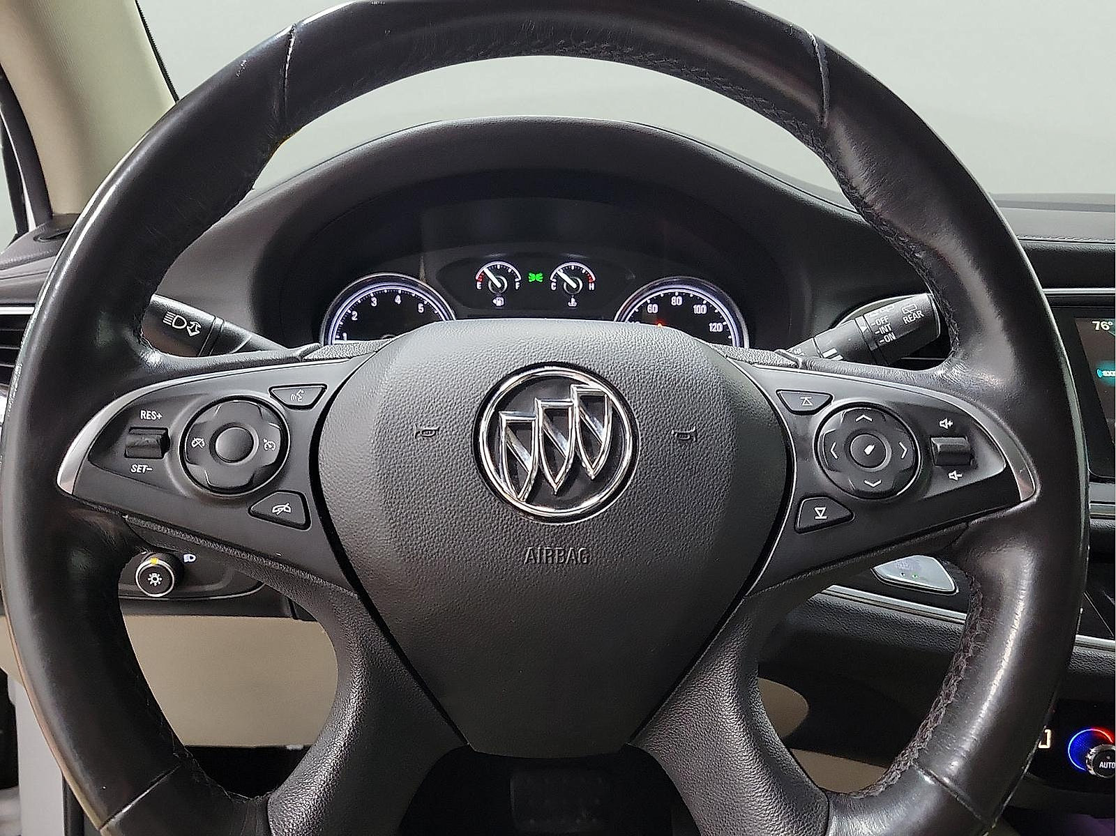 Used 2019 Buick Enclave Essence FWD image 17
