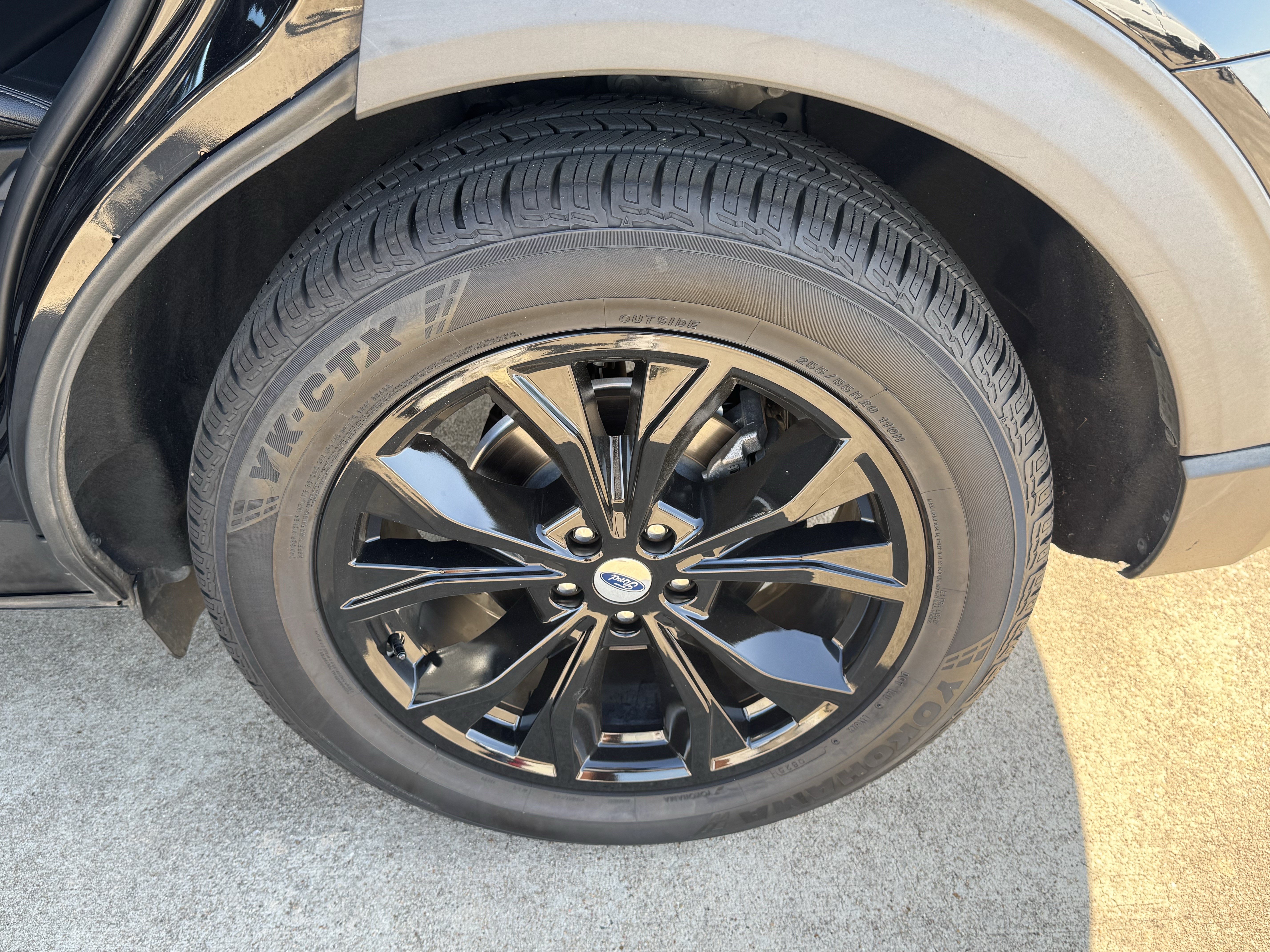 Used 2020 Ford Explorer XLT w/ Equipment Group 202A RWD image 34