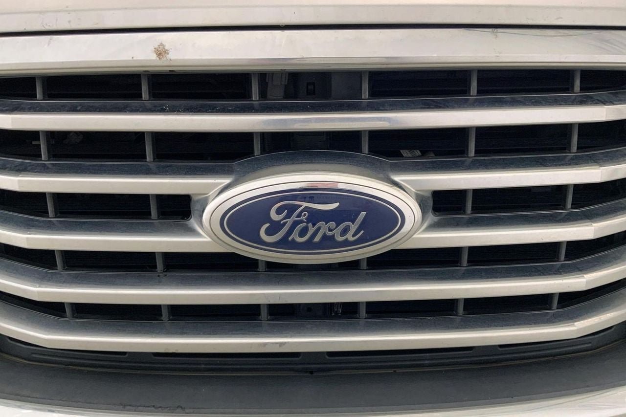Used 2016 Ford F150 XLT w/ Equipment Group 302A Luxury RWD image 27