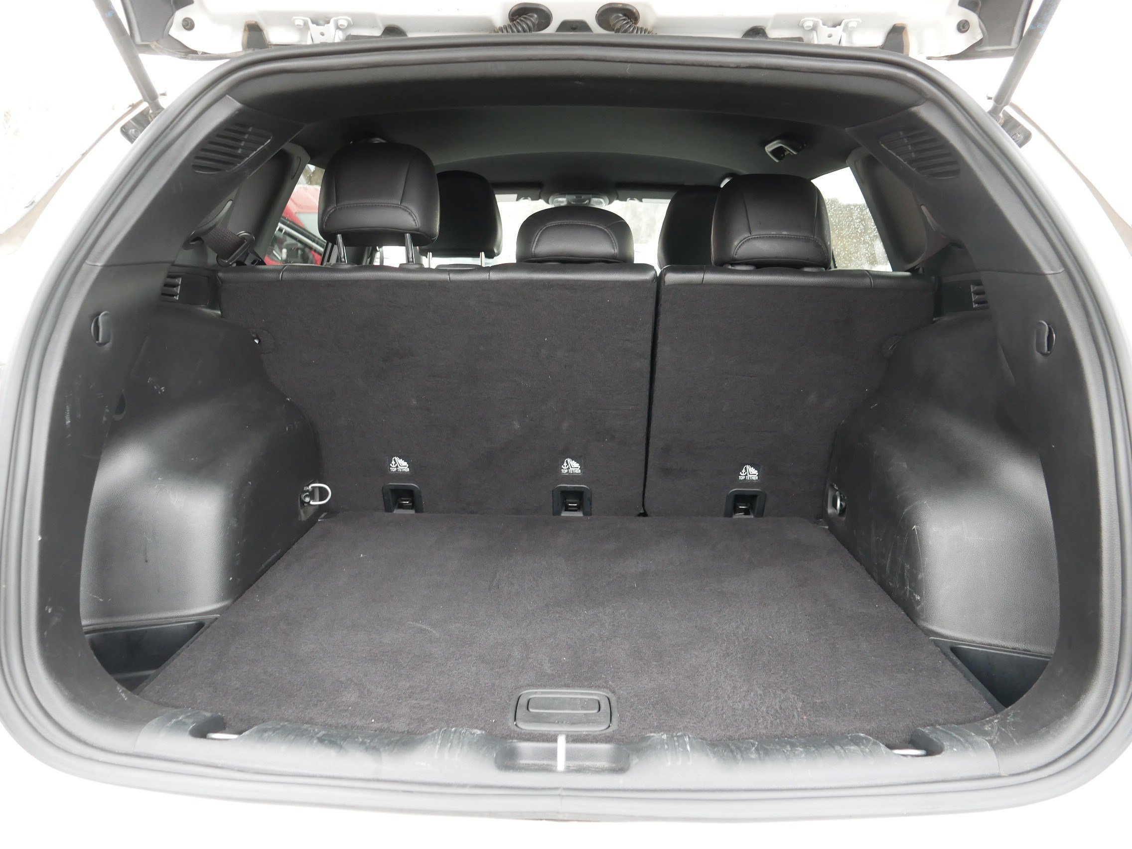 Certified 2024 Jeep Compass Latitude image 18