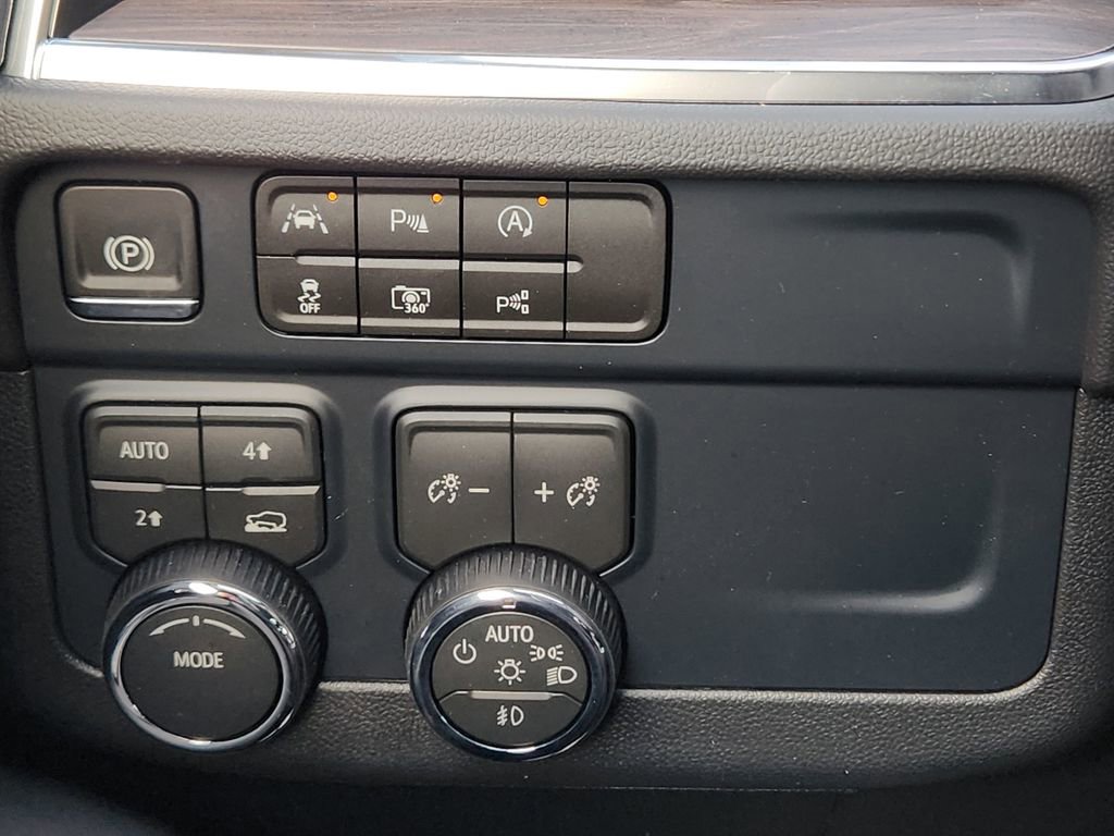 New 2026 Chevrolet Tahoe LT w/ Comfort Package image 24