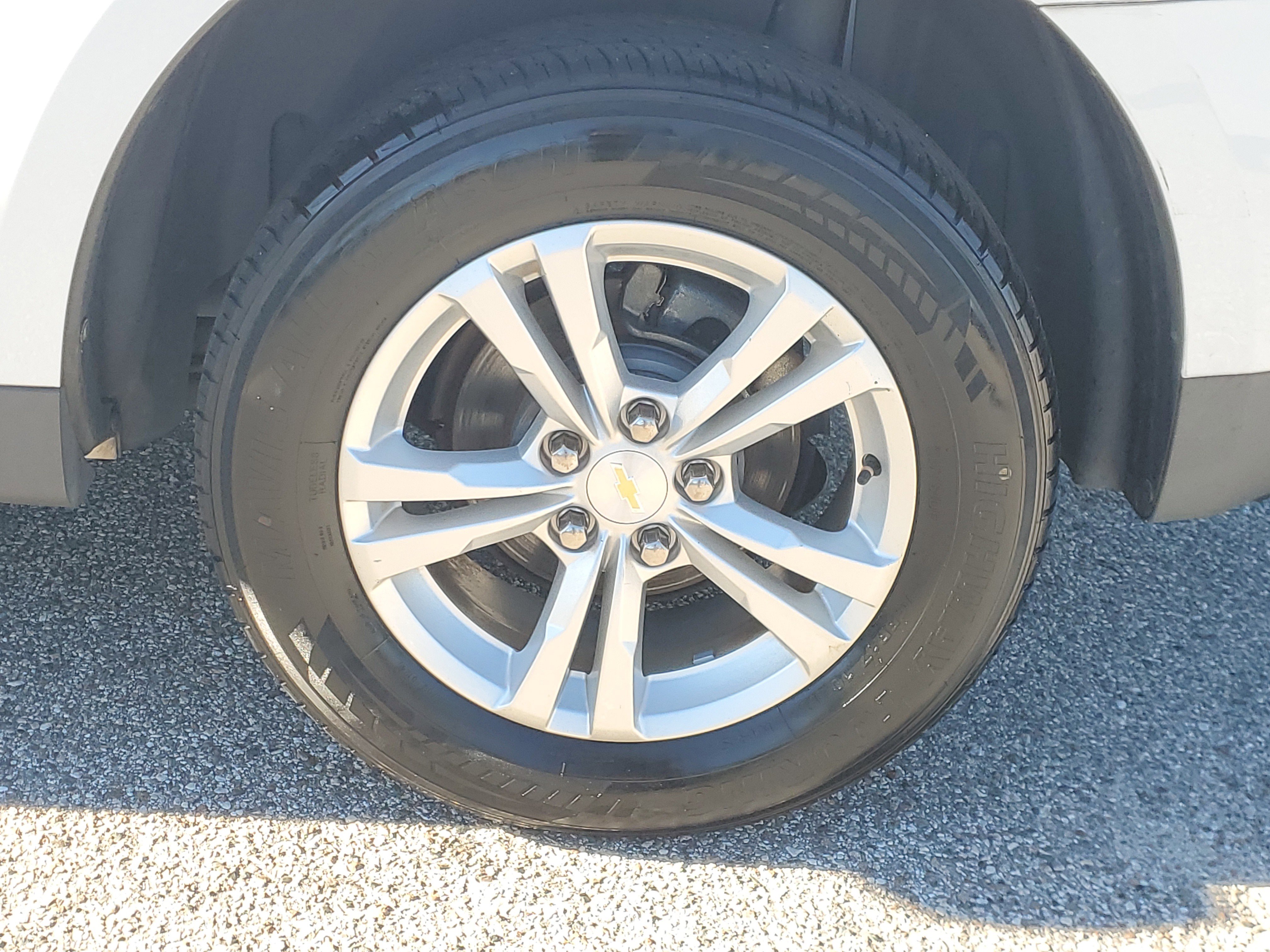 Used 2016 Chevrolet Equinox LT w/ Convenience Package image 10