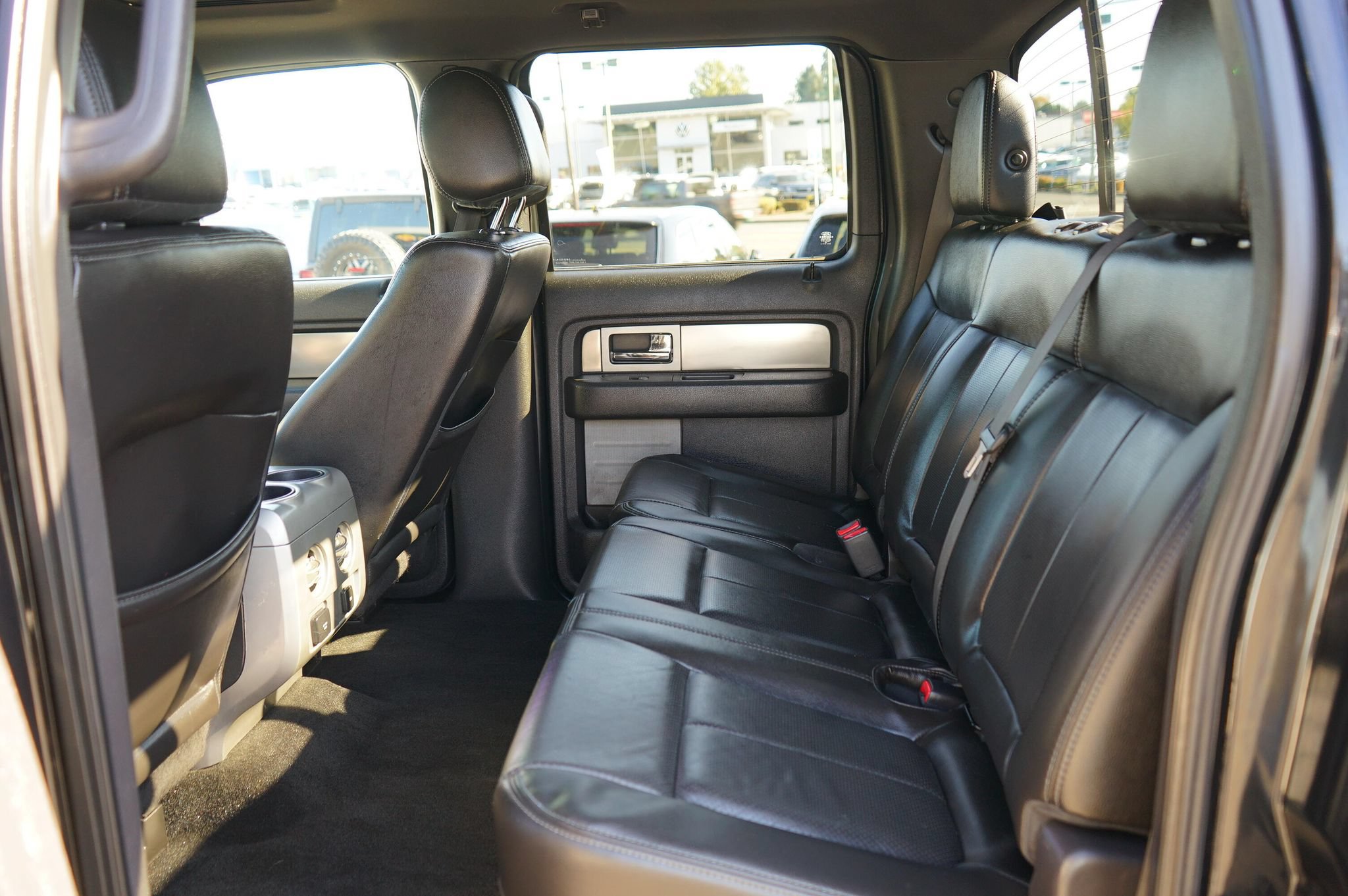 Used 2014 Ford F150 FX4 w/ Equipment Group 402A Luxury AWD/4WD image 26