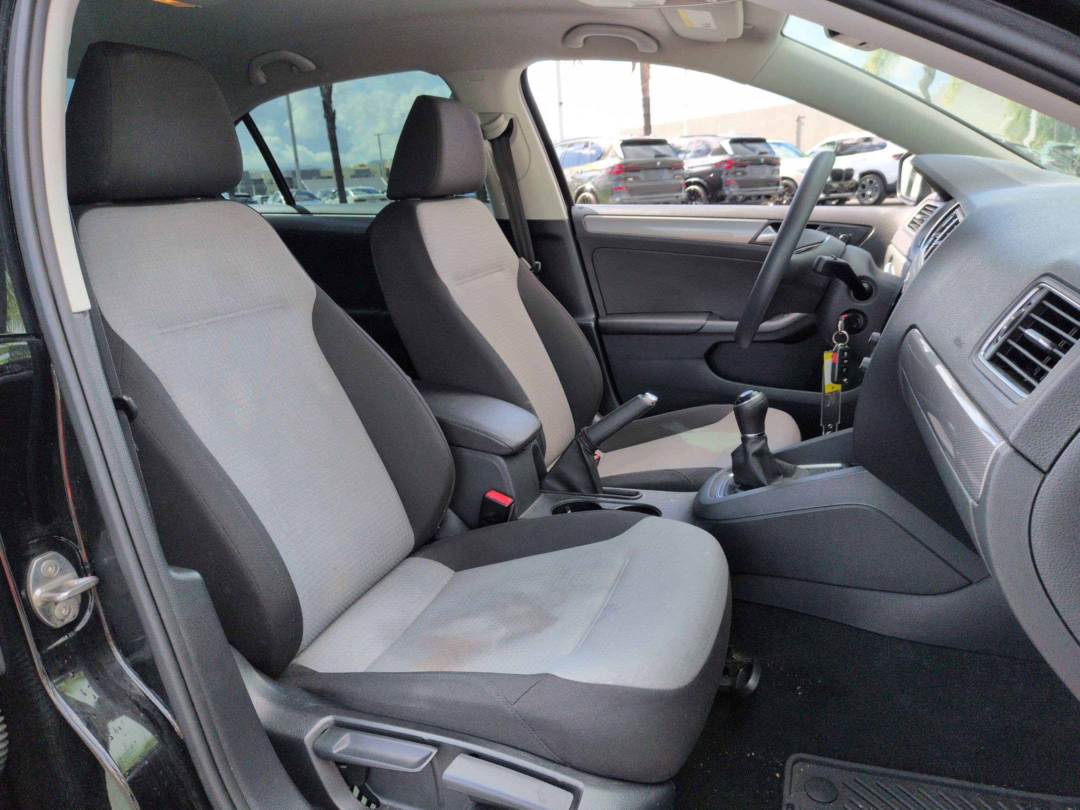 Used 2017 Volkswagen Jetta S image 30