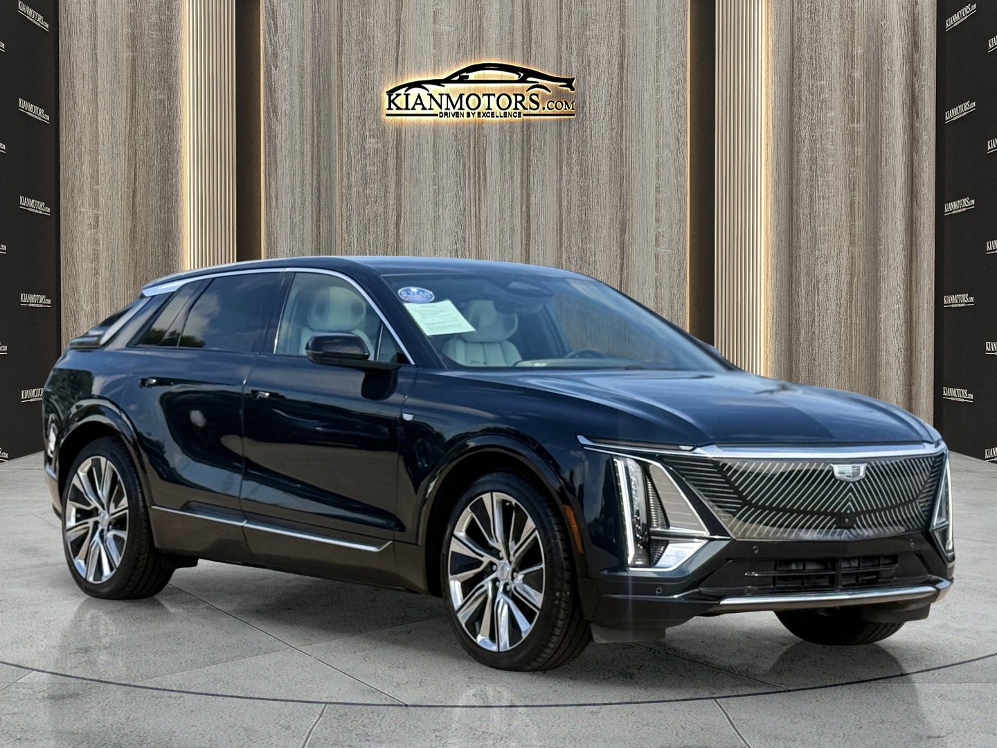 Used 2024 Cadillac Lyriq Luxury